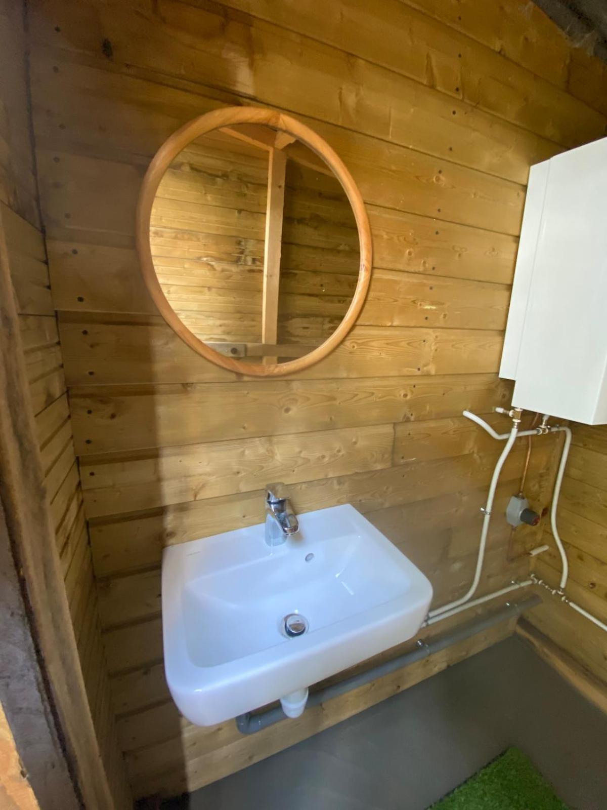 Apartment Les Pichies, Bateau Insolite, Le Nathalie Nath *